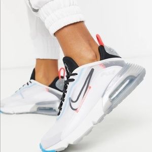 BRAND NEW Nike Air Max 2090